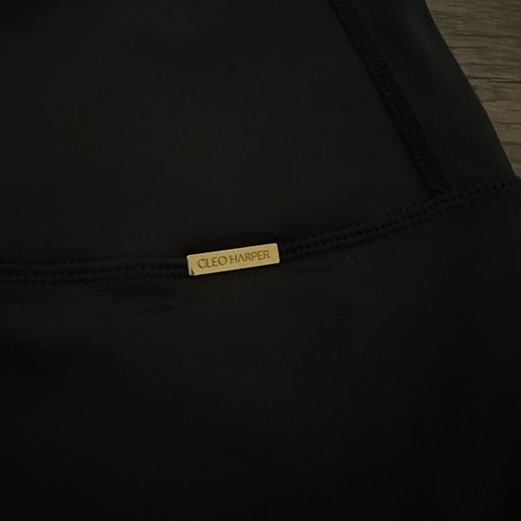 Cleo Harper Black Leggings - Picture 2 of 4